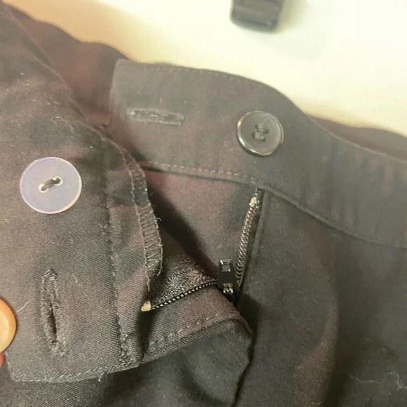 Briggs New York black capris 12P - Picture 4 of 5